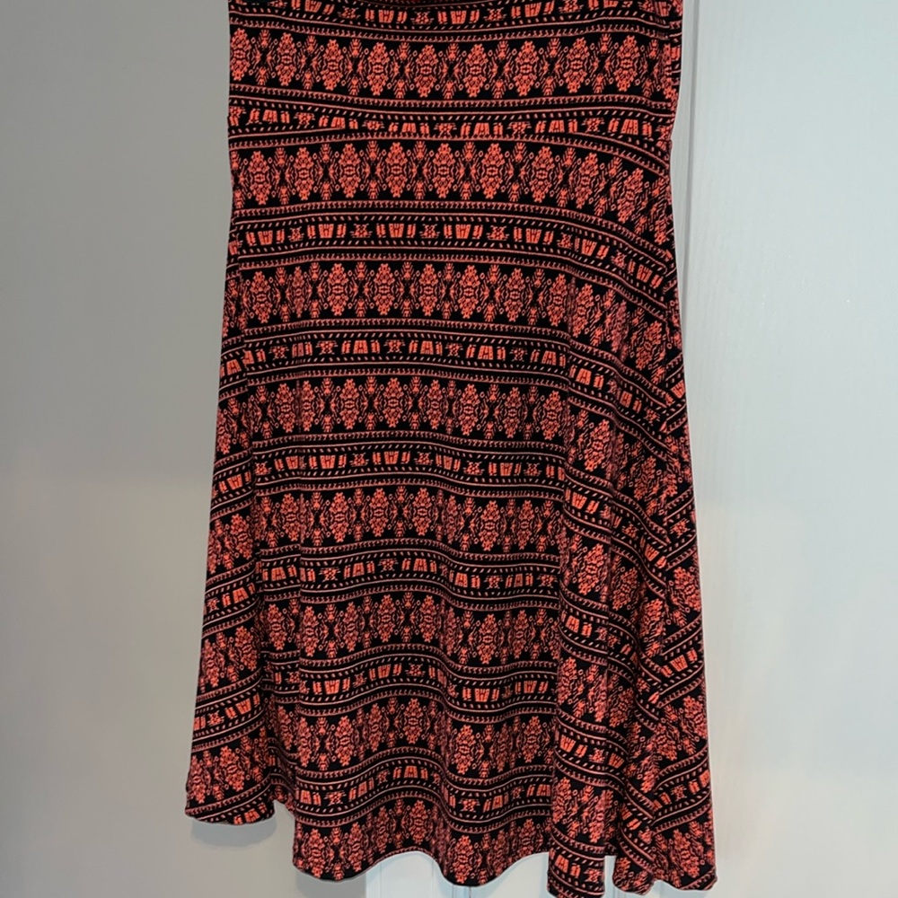 Lulu Roe skirts size small Black / Orange design like new